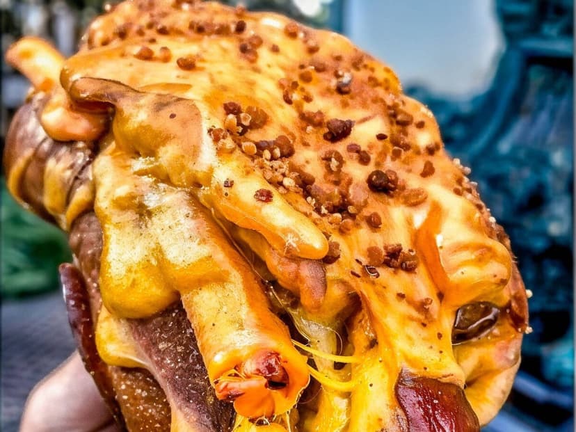 HOT DOGGIES (Consulado)