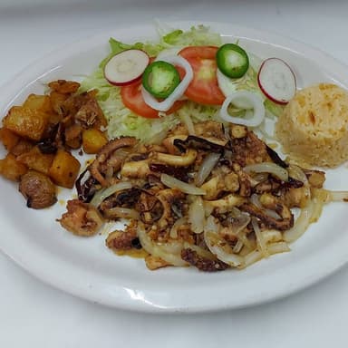 Pulpo al Ajillo