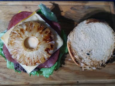 Hamburguesa Hawaiana