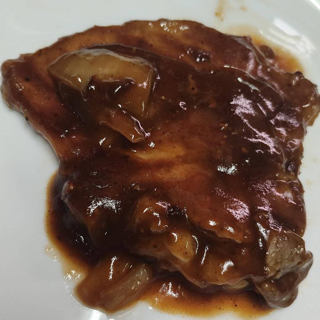 Almuerzo con chuleta BBQ