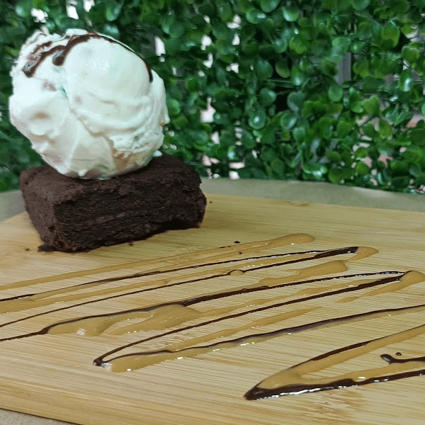 Brownie con Helado Super Promo