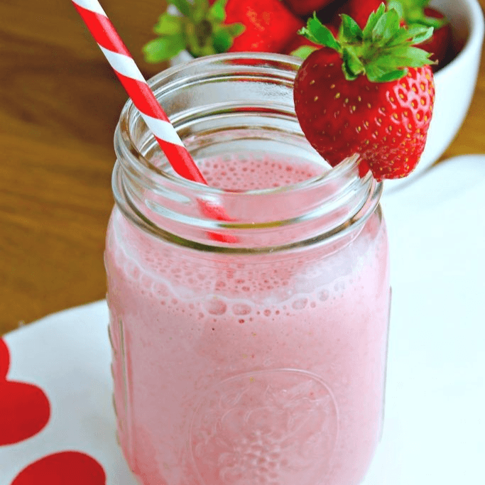 Licuado de Fresa 16 Oz