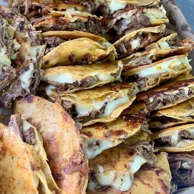 Birri Box Con Queso (25 Tacos)