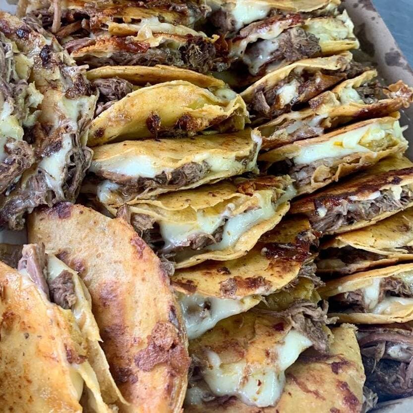 Birri Box Con Queso (25 Tacos)