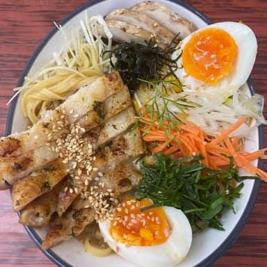 Combo 2 Ramen+Sushi+3 Kanikronch+Bebida