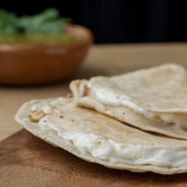 Quesadilla con Puro Queso de Maíz