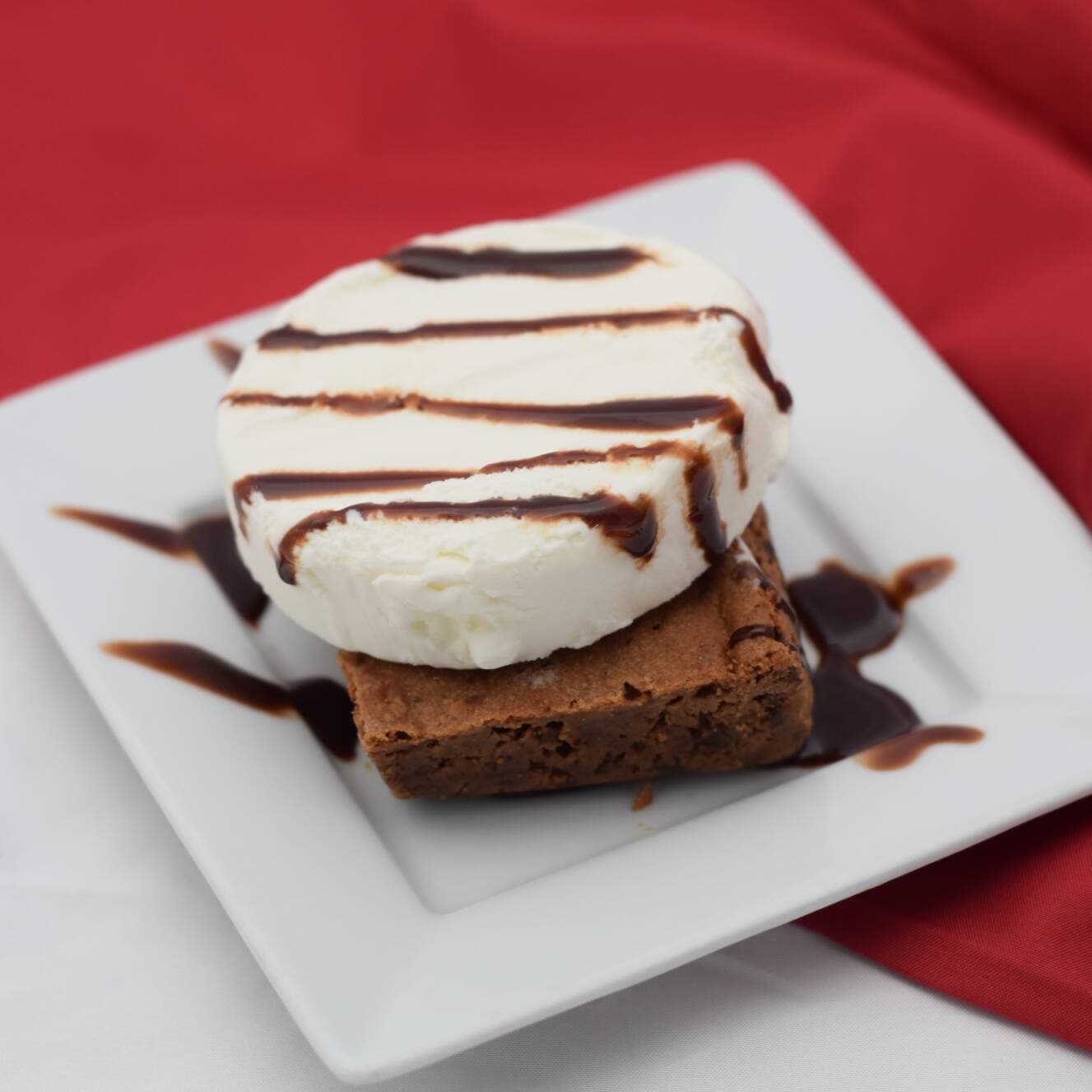 Brownie con Helado