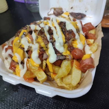 Salchipapas con Carne MEGA