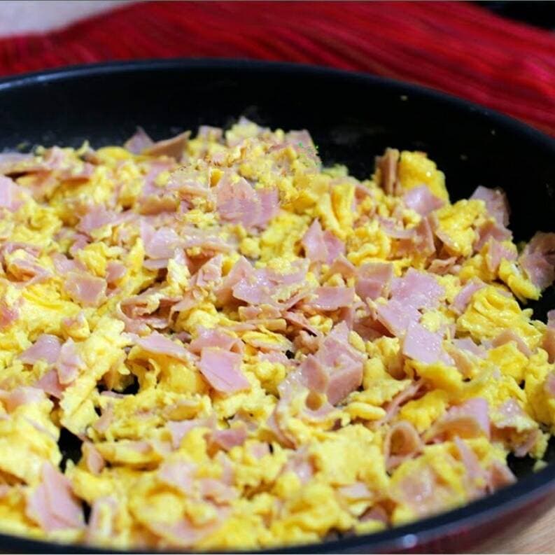 BURRITO DE HUEVO/JAMON