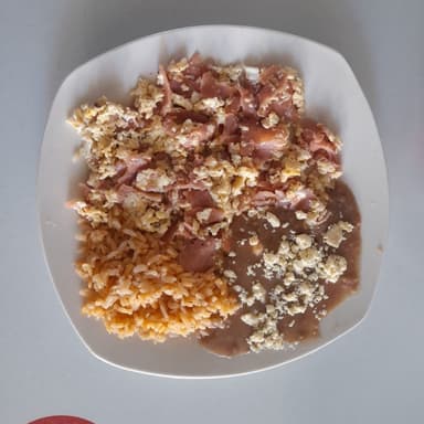 Huevos con Jamón
