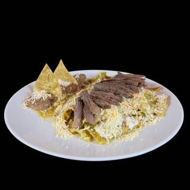 Chilaquiles con Carne Asada Regia