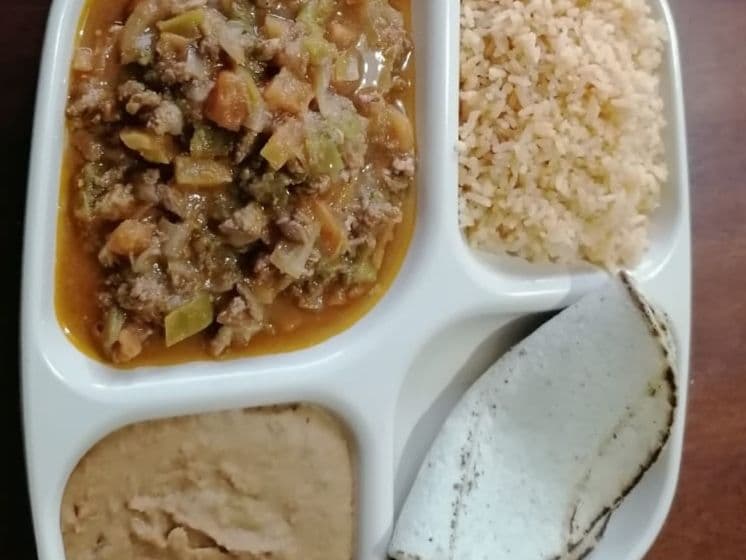 Bistec Ranchero + coca cola