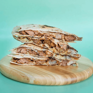 Quesadilla Tradicional con Salsa por Aparte