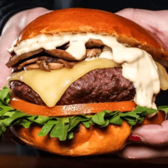 chesse burger queso blanco y amarillo
