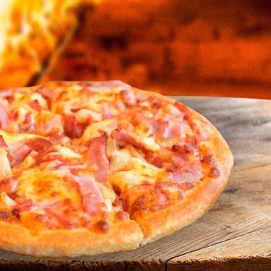 Pizza Mediana de 6 Porciones