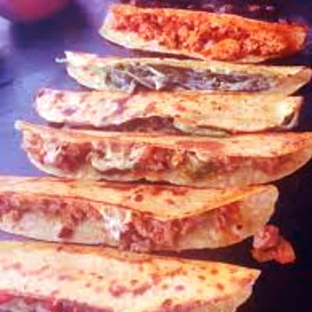 mega quesadilla Con Pastor