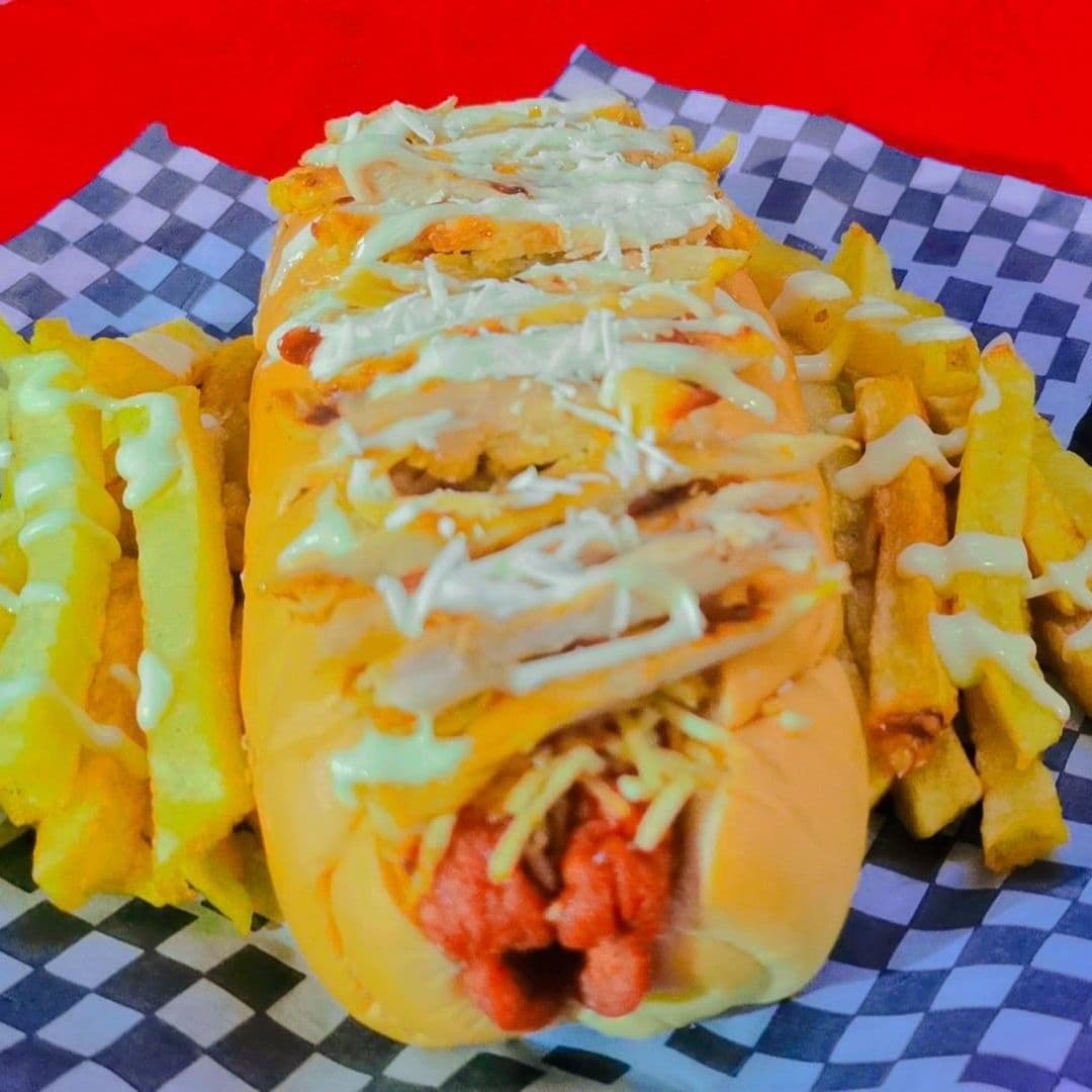 Perro Pollo & Papas Frista