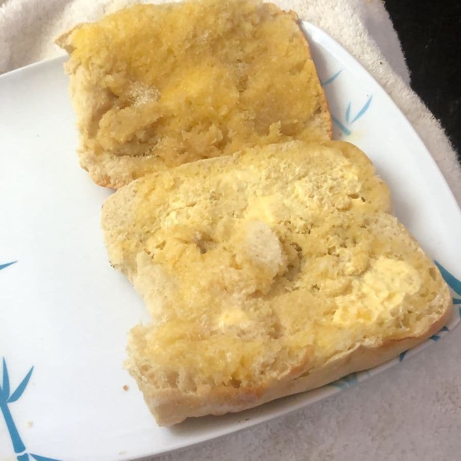 Telera con Mantequilla