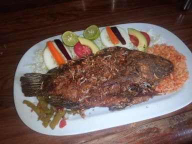 Mojarra al Mojo de Ajo 600-700 Gr
