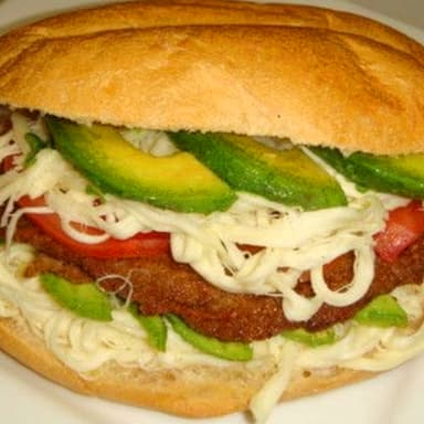 Torta de Milanesa De Res