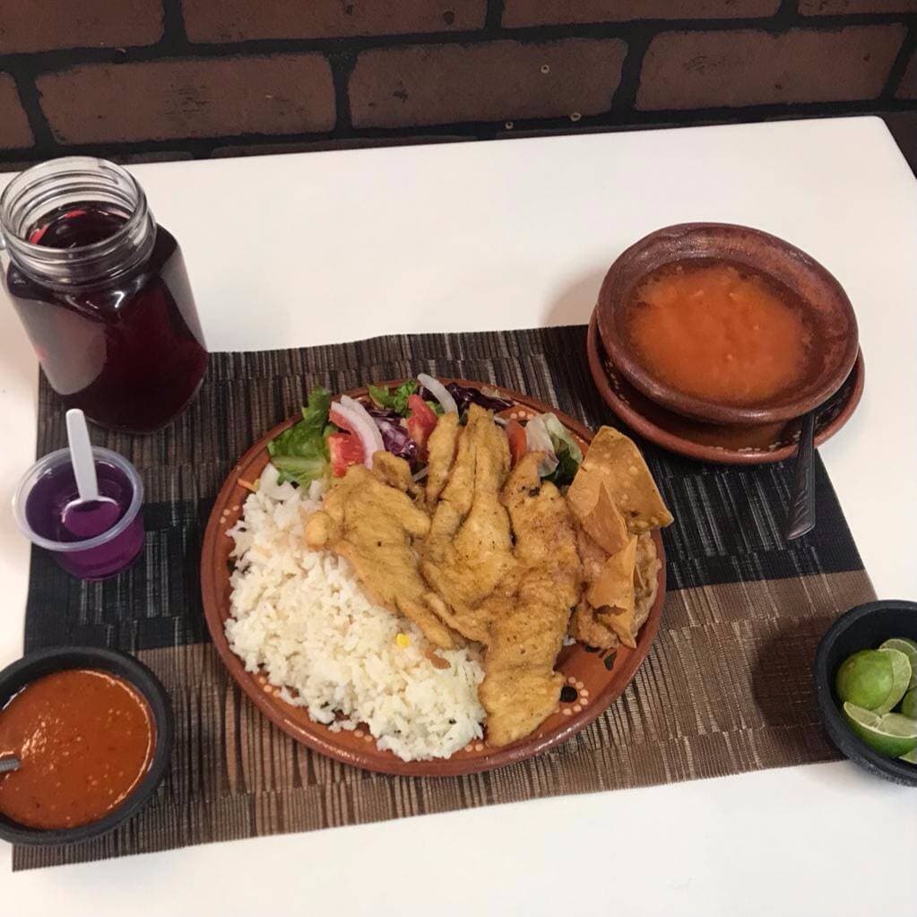 Milanesa de Pollo(INCLUYE AGUA 500 ML)