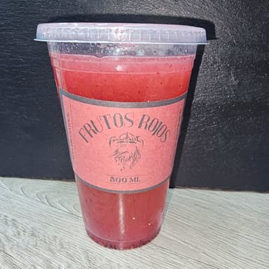 Agua frutos rojos medio L