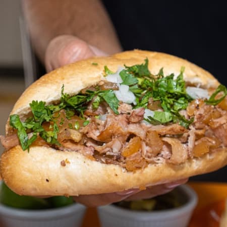Torta de Carnitas
