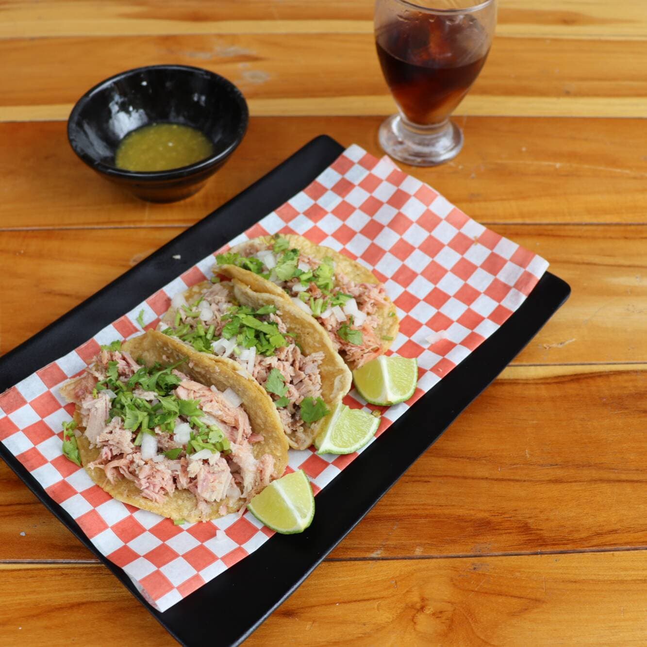 Combo 3 Tacos Surtida y Coca