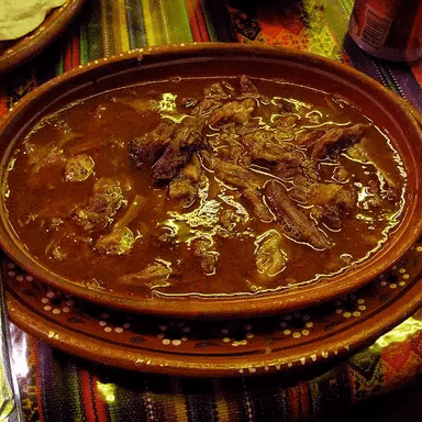 1/2 litro de Birria de res
