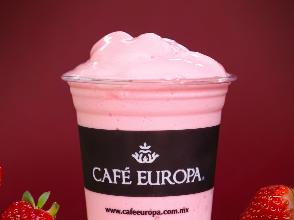 Café Europa Plaza Fiesta Camelinas Patio