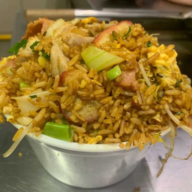 1 Entero Arroz Cantones+ 1 Entero Chop Suey Salsa