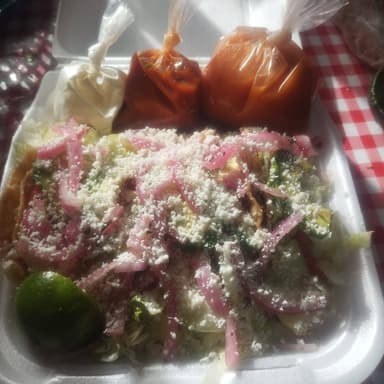 Orden de 5 Tacos Dorados de Res