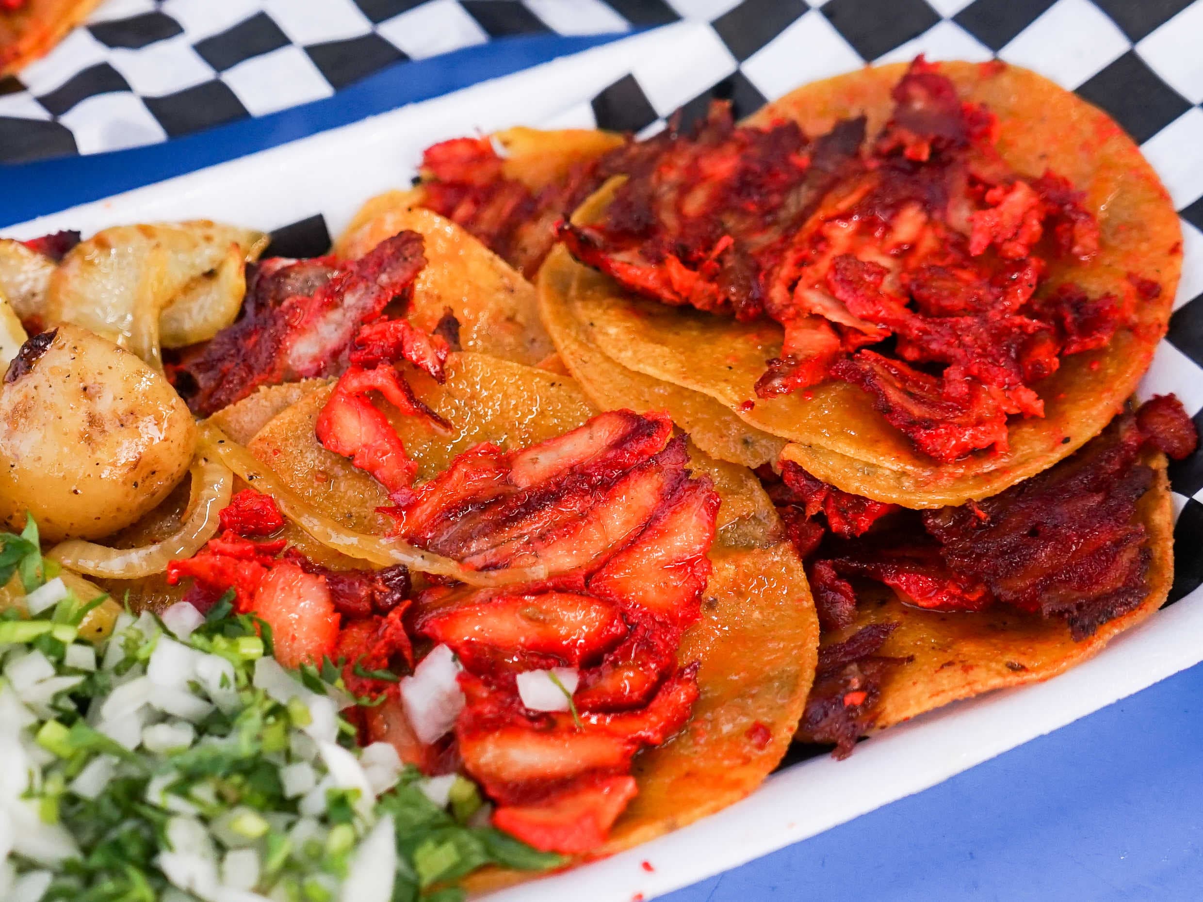 Orden de 5 Tacos de Trompo
