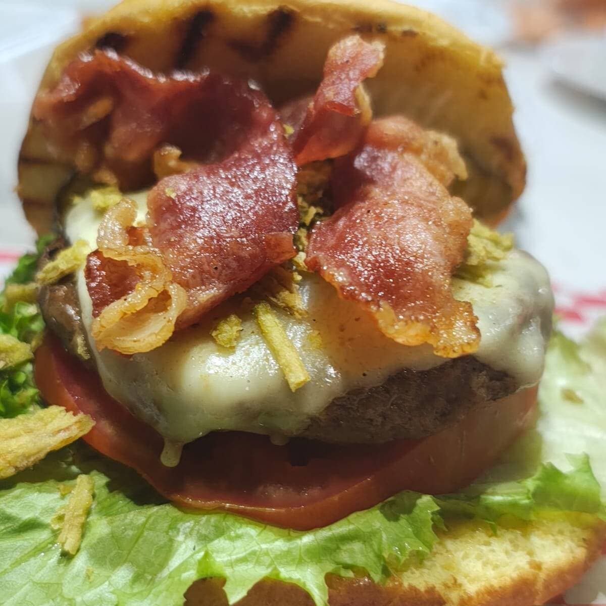 Hamburguesa Tocino Crunch