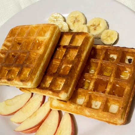 Waffles con Frutas