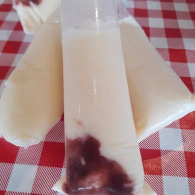 Bolis de Queso con zarzamora