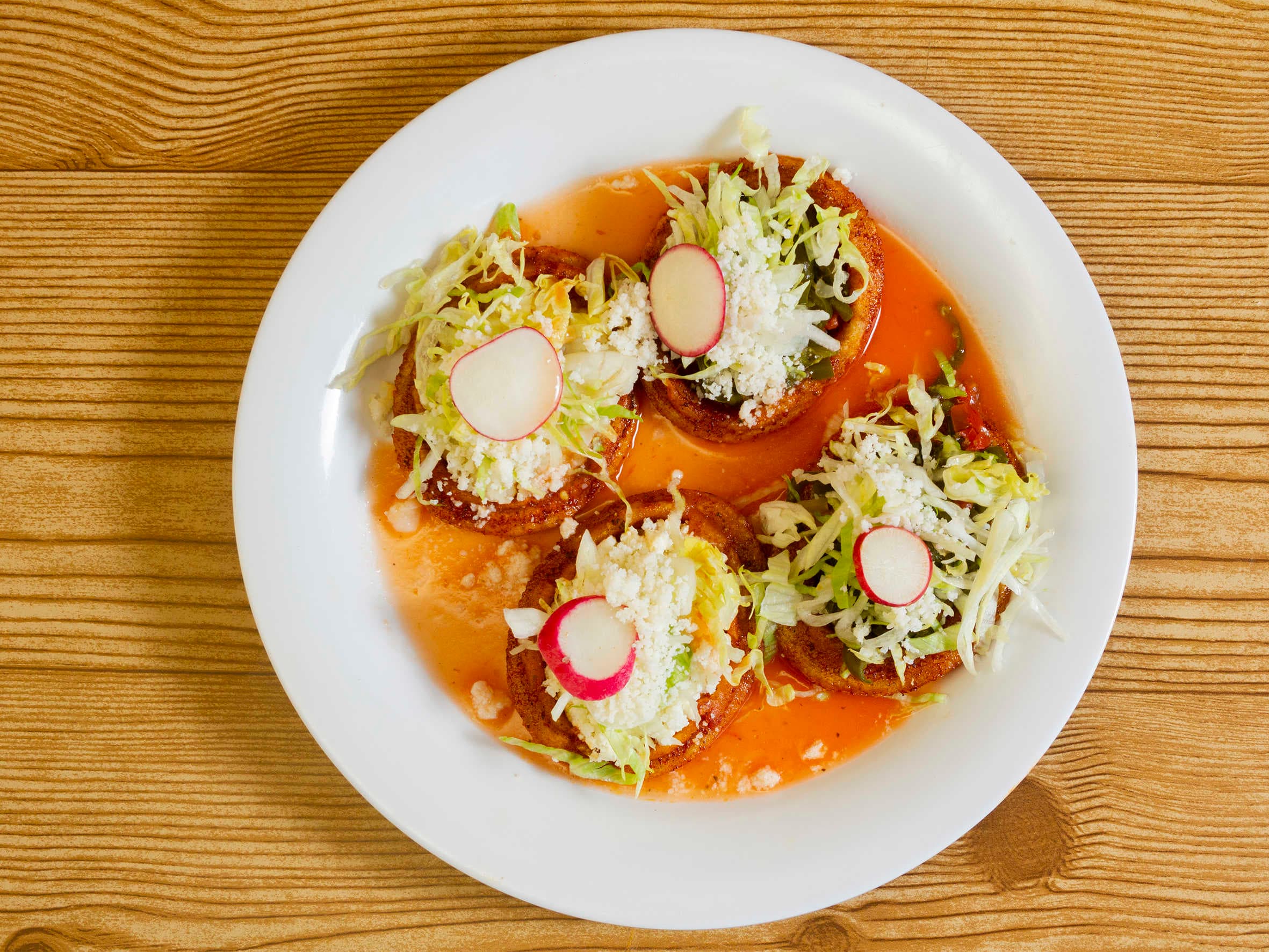 Sopes de Pollo
