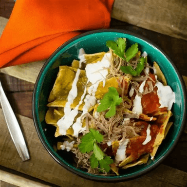 CHILAQUILES CON BISTEK
