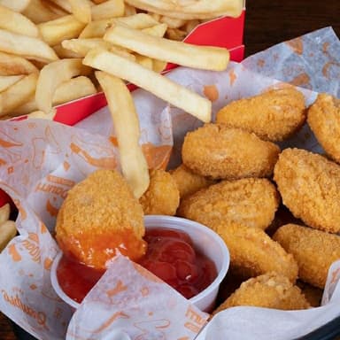 Nuggets (6) con 🍟