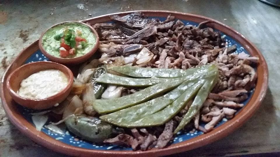 LA BRASA GUELAGUETZA
