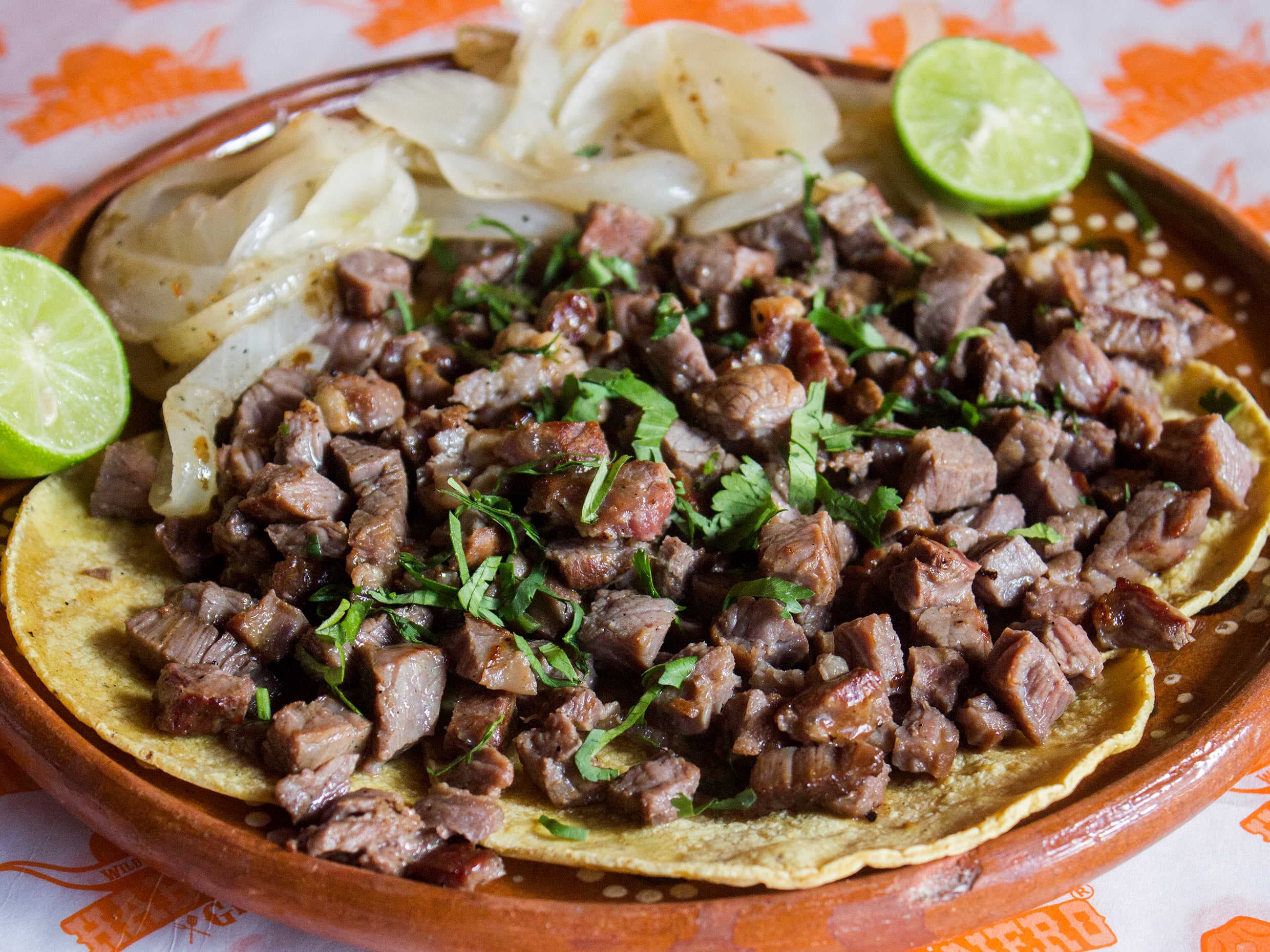 Orden de Tacos de Sirlon