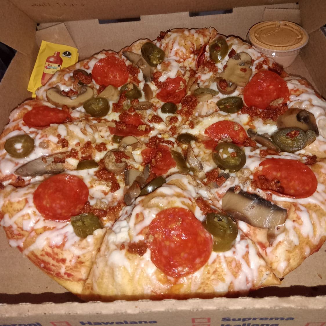 Pizza Reyna Mediana