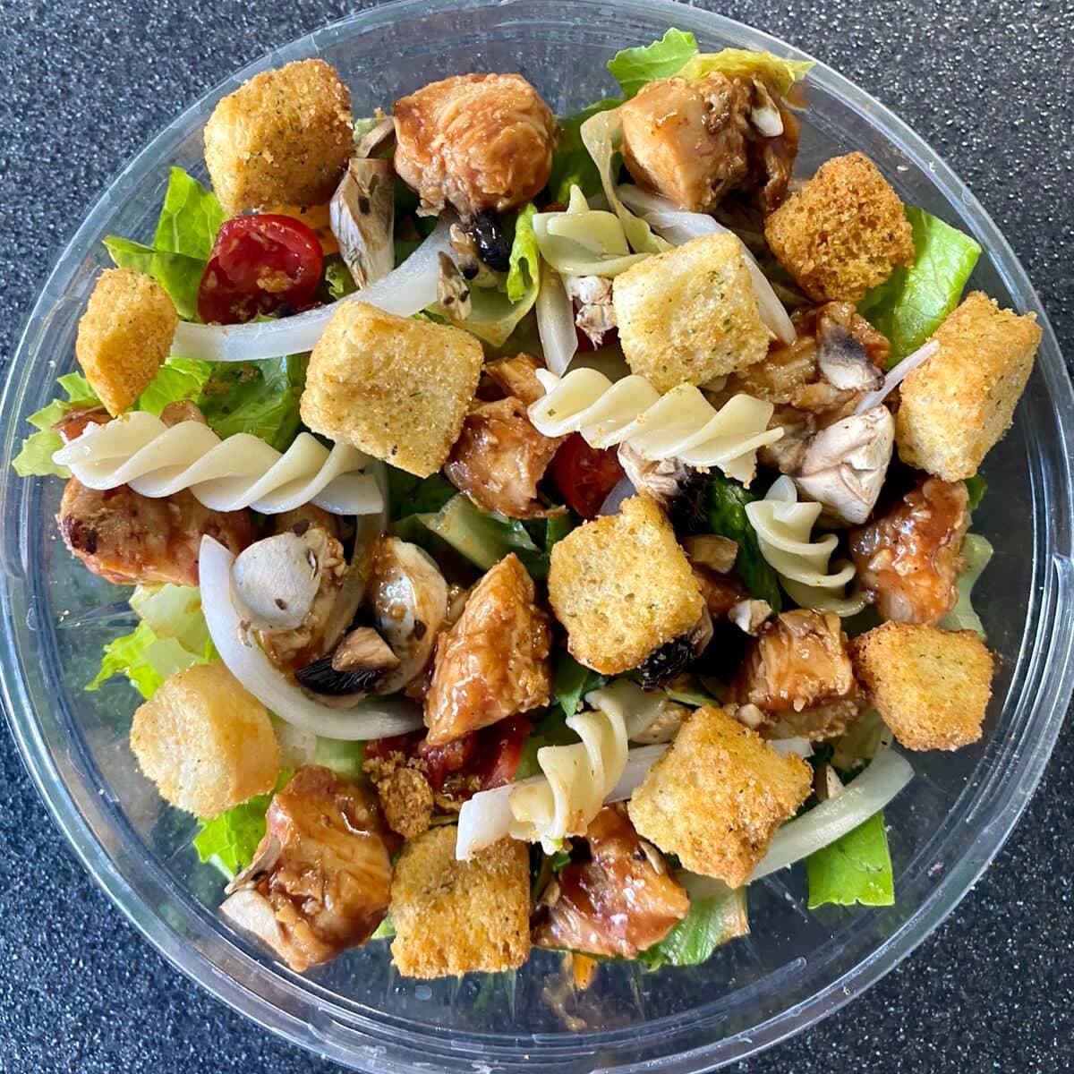 Ensalada GRANDE de Pollo BBQ