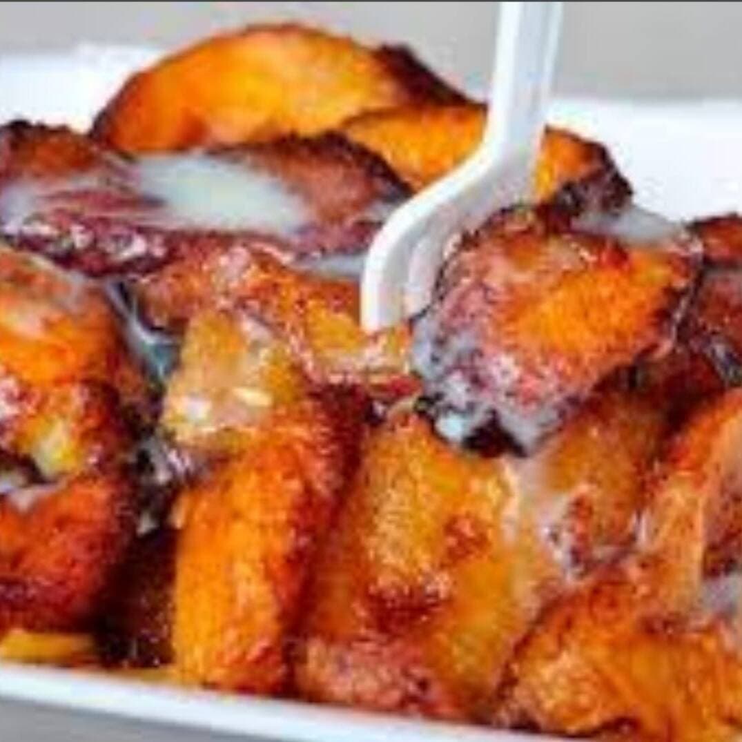 Platanos. fritos con lechera