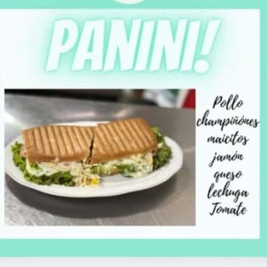 Panini de pollo con champiñones 🥪
