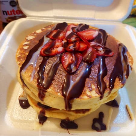 Hot Cakes con nutella y fresa