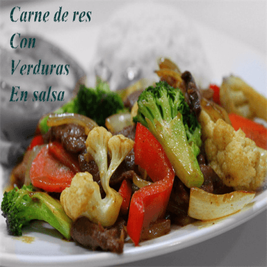 Lomo de Res con Verduras en Salsa