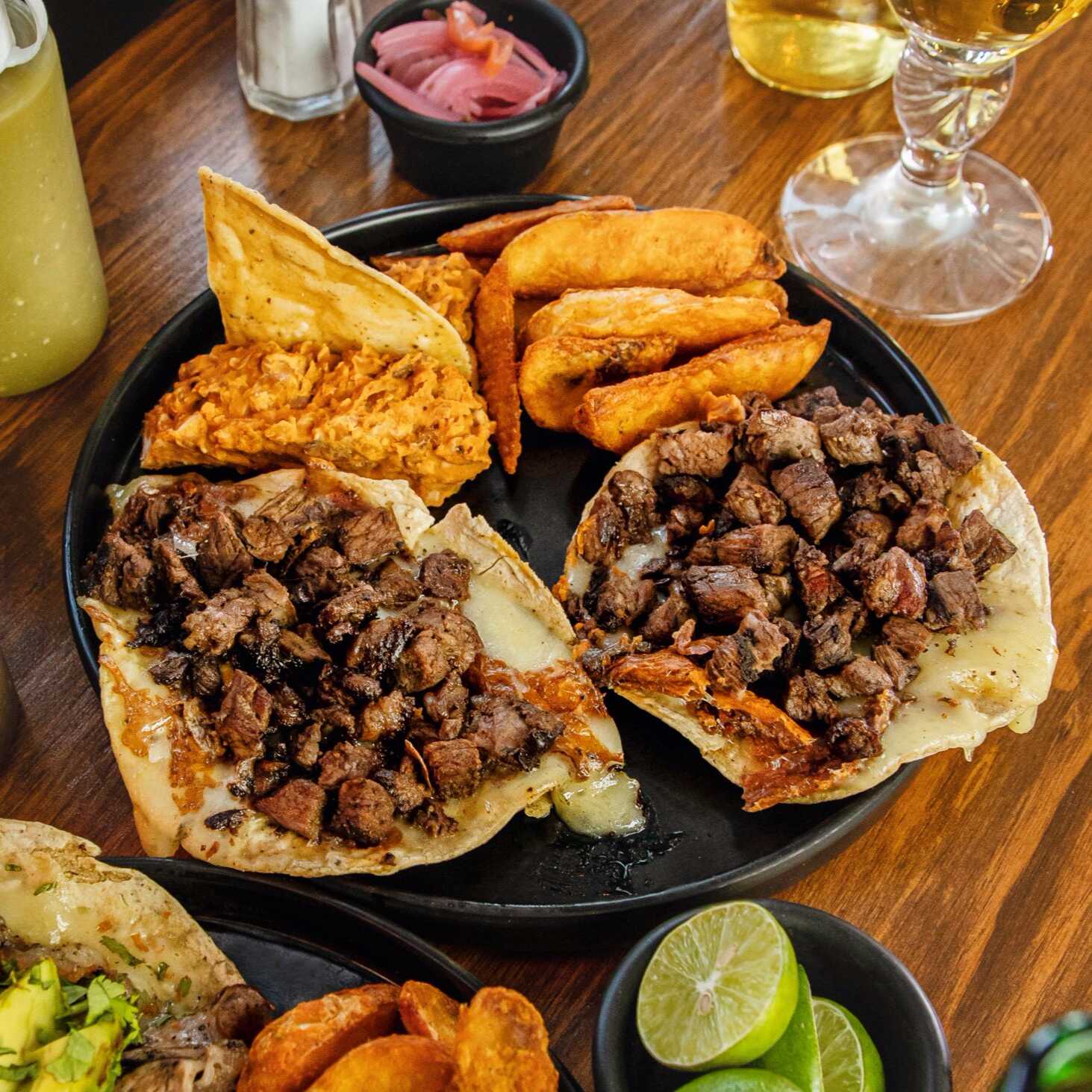 Tacos Volcán con Top Sirloin