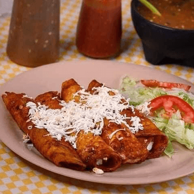 5 TACOS semi_fritos adobados + papas mexicanas