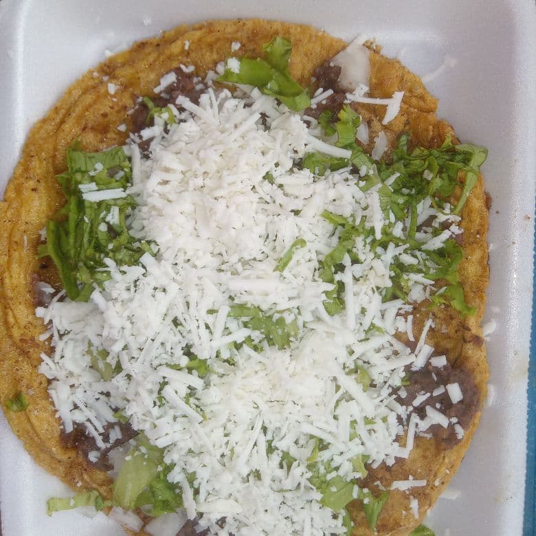 Sope con Bistec